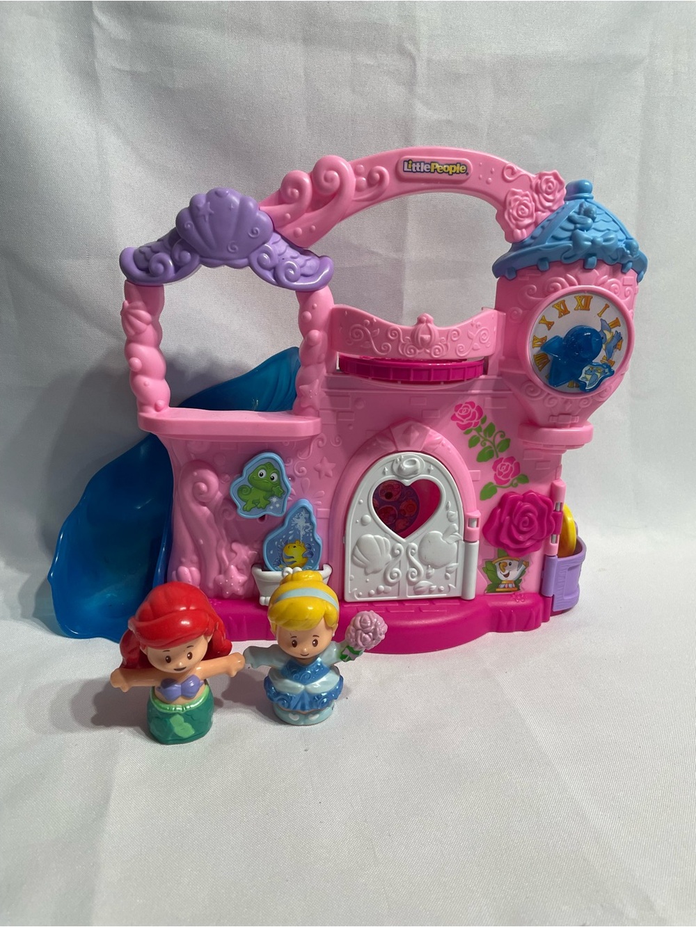 Fisher-Price Little People Disney Princess Play & Go Castle w Ariel & Cinderella